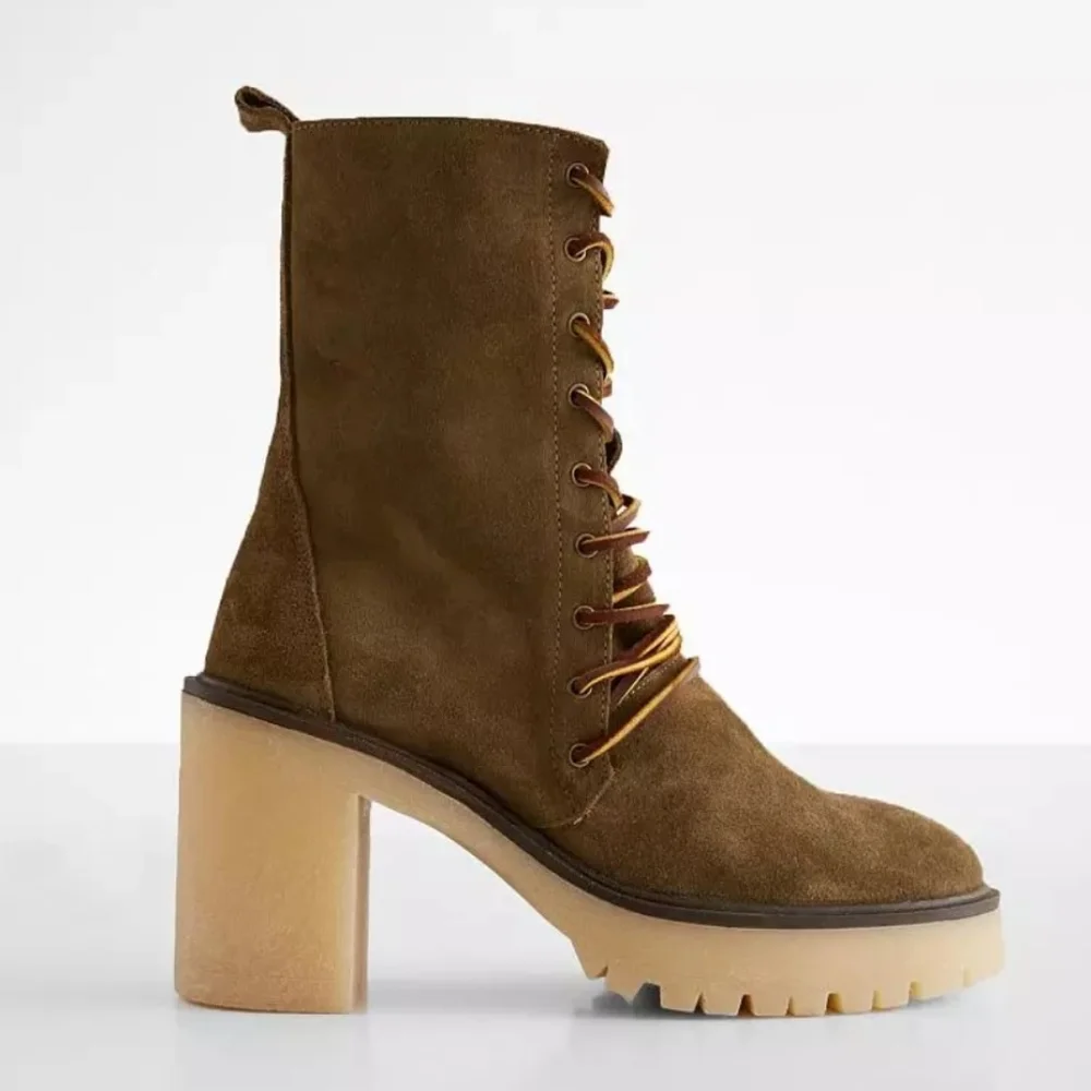 FREE PEOPLE Lace Up DYLAN Suede/Leather Chunky Heel Boot